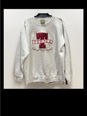 Temple Applique Crewneck Sweatshirt in Light Gray